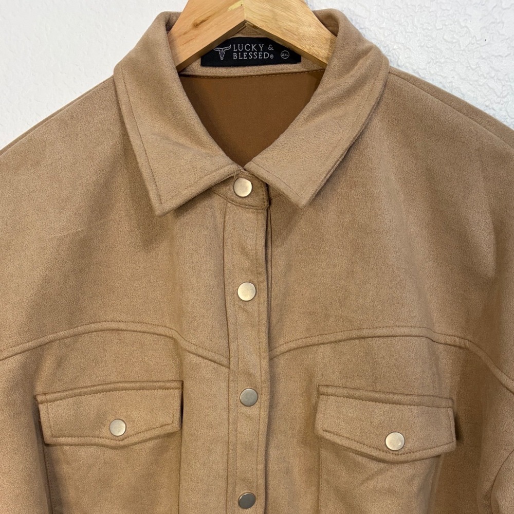 Lucky & Blessed Faux Suede Fringe Western Cropped Jacket Tan Camel 2XL Womens - Picture 3 of 5